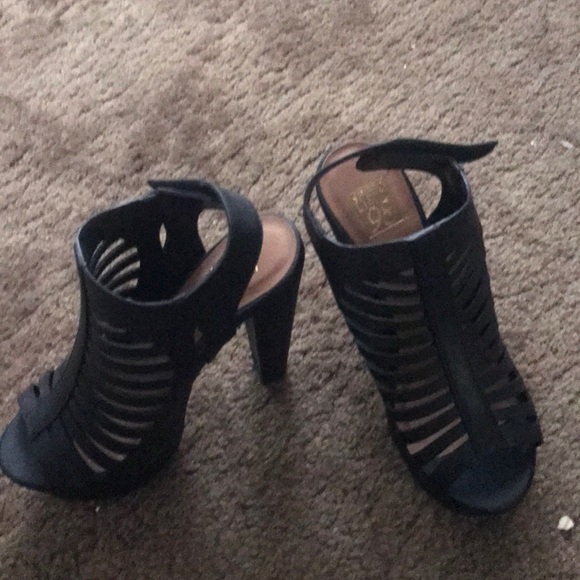 Platforms - Picture 3 of 4